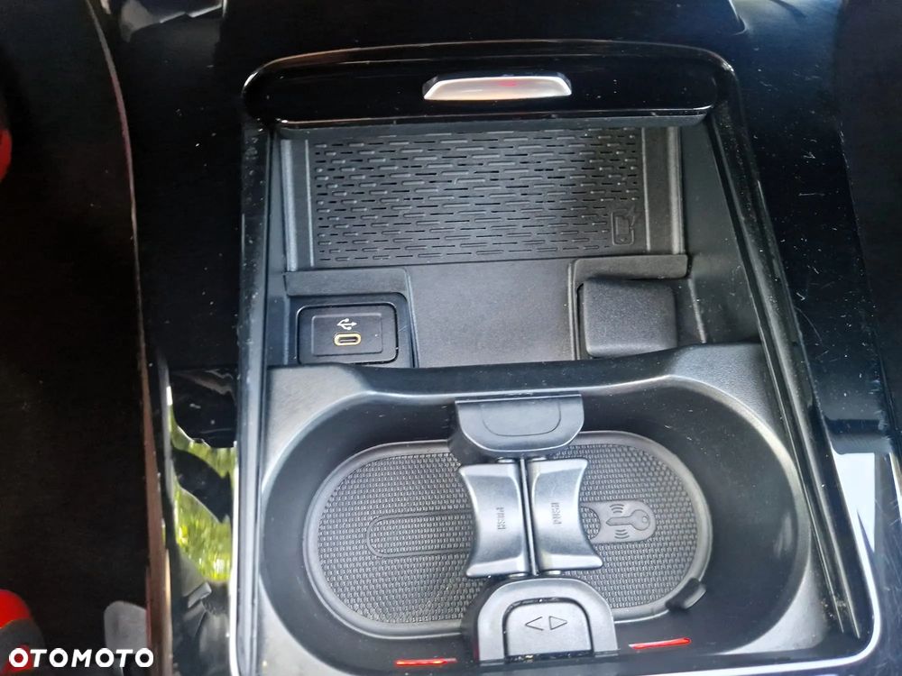 Mercedes-Benz Klasa A 200 Progressive 7G-DCT - 38