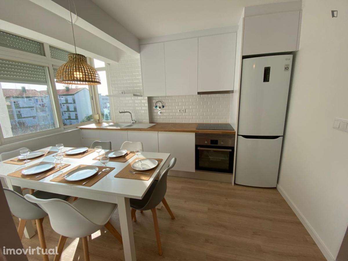 Quarto - localizado em Oeiras Lisbon - Grande imagem: 5/9