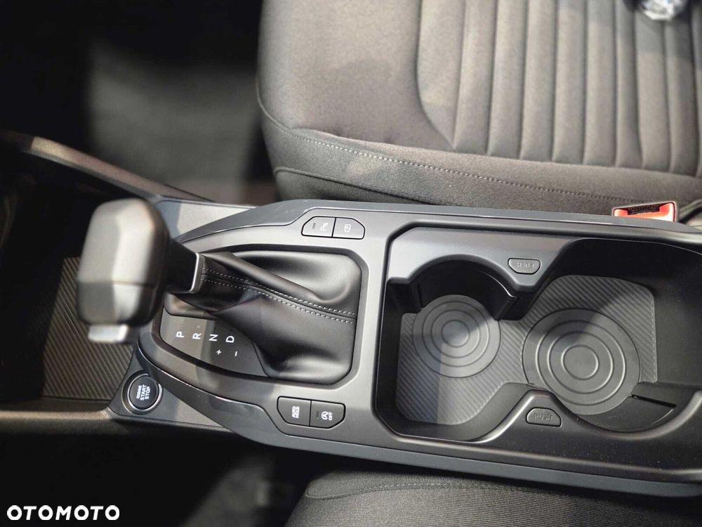 Kia K4 - 24