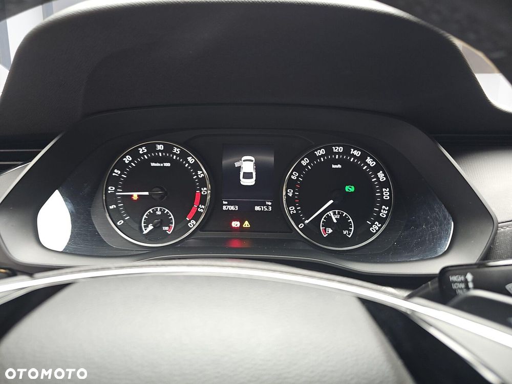 Skoda Octavia 2.0 TDI Ambition DSG - 16