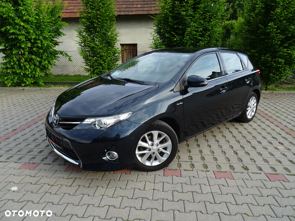 Toyota Auris 1.6 Premium +