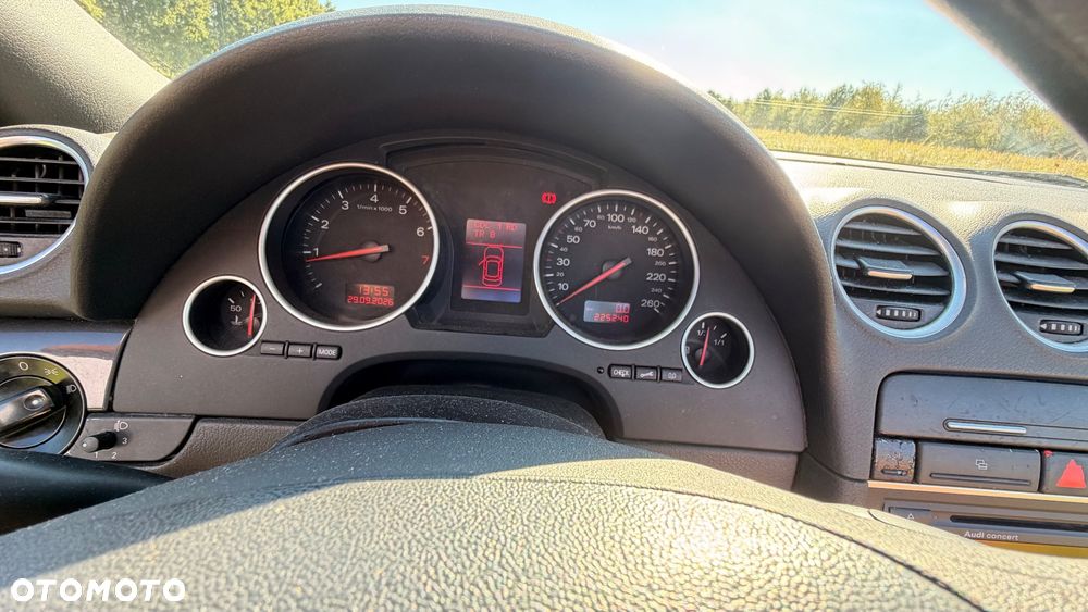 Audi A4 Cabrio 2.4 - 4