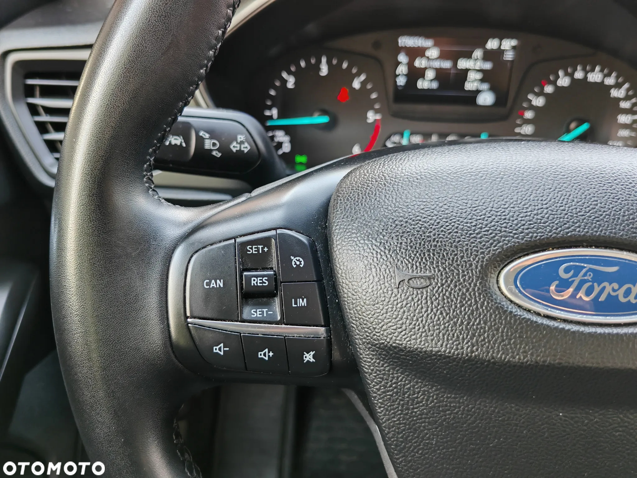 Ford Focus 1.5 EcoBlue Connected - 26