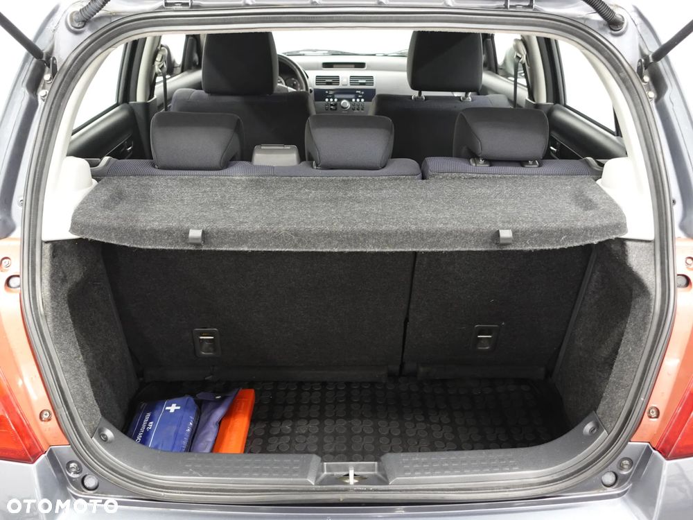 Suzuki Swift 1.3 4x4 Snow - 23