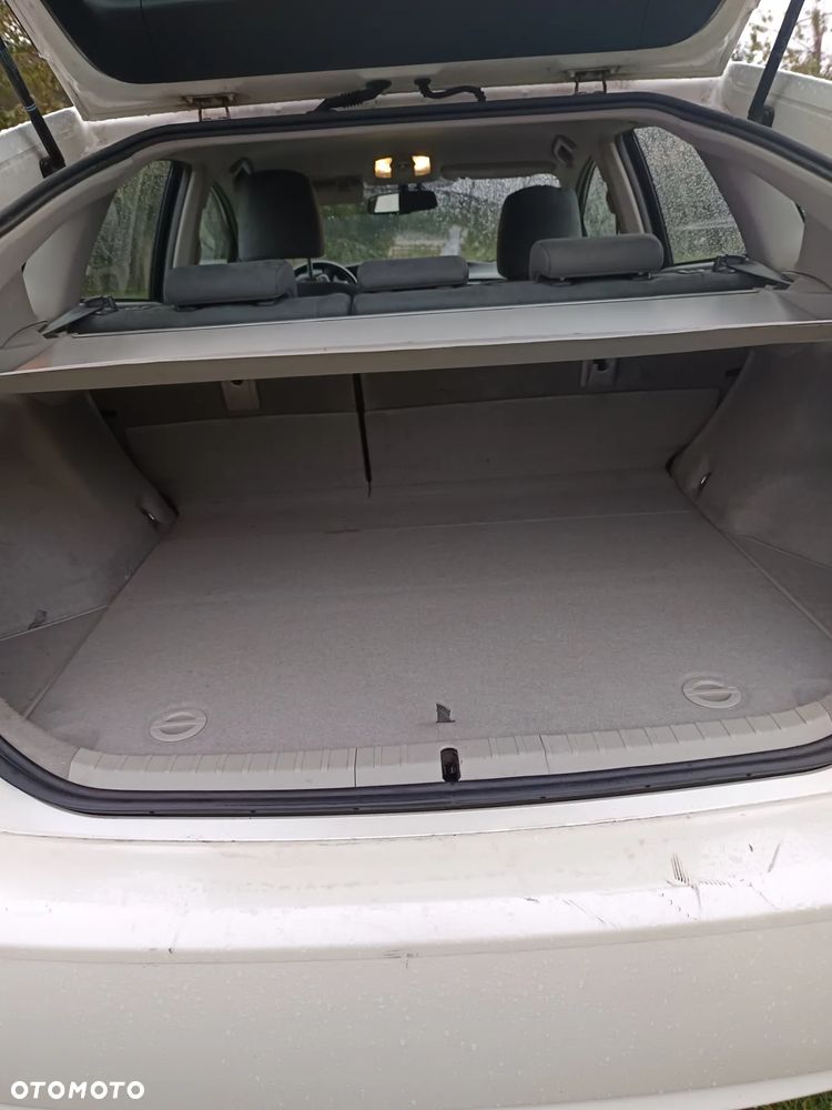 Toyota Prius - 13