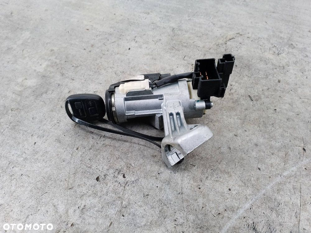 STACYJKA TOYOTA COROLLA IX E12 45020-02-4 1.4 D-4D - 6