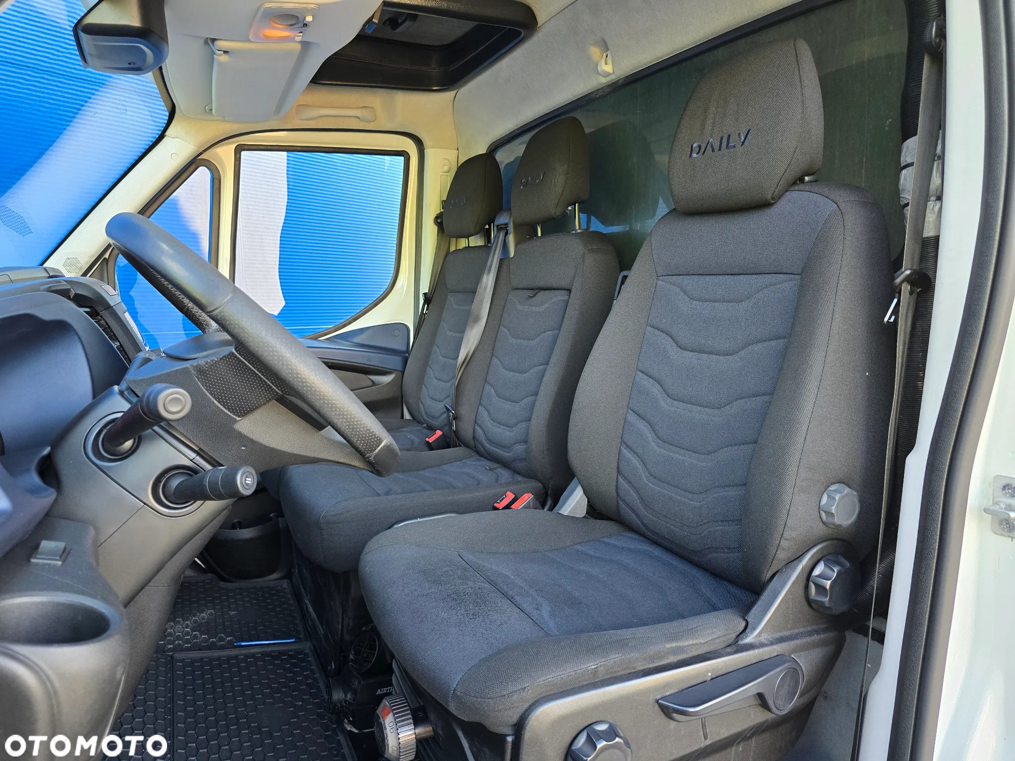 Iveco 50C/35 180KM - 12