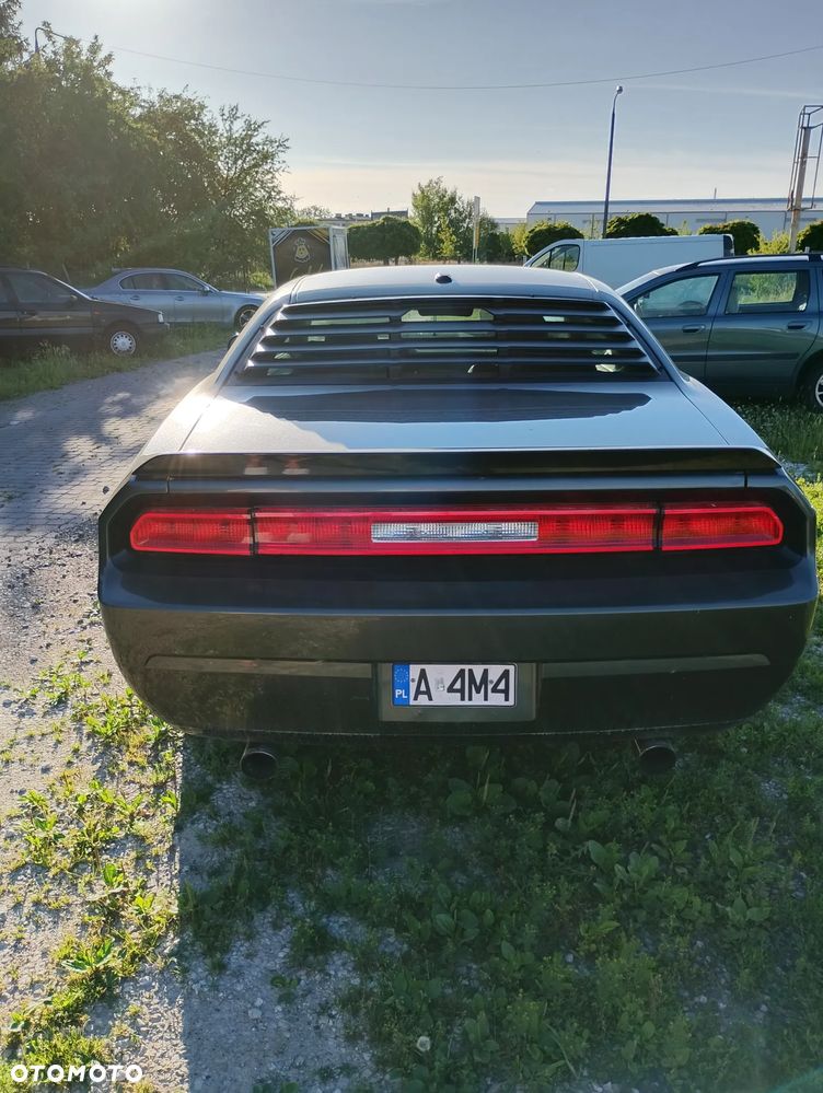 Dodge Challenger - 3