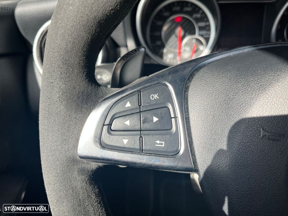 Mercedes-Benz CLA 45 AMG 4Matic 7G-DCT - 25