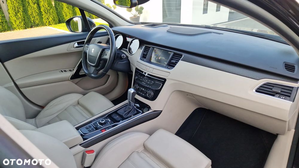 Peugeot 508 SW BlueHDi FAP 180 Automatik Stop&Start Allure - 11