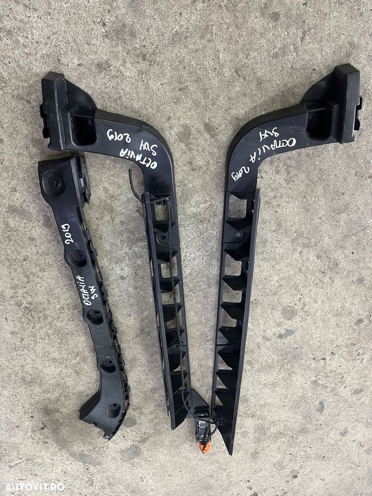 Suporti bară spate Skoda Octavia combi 2019 - 1