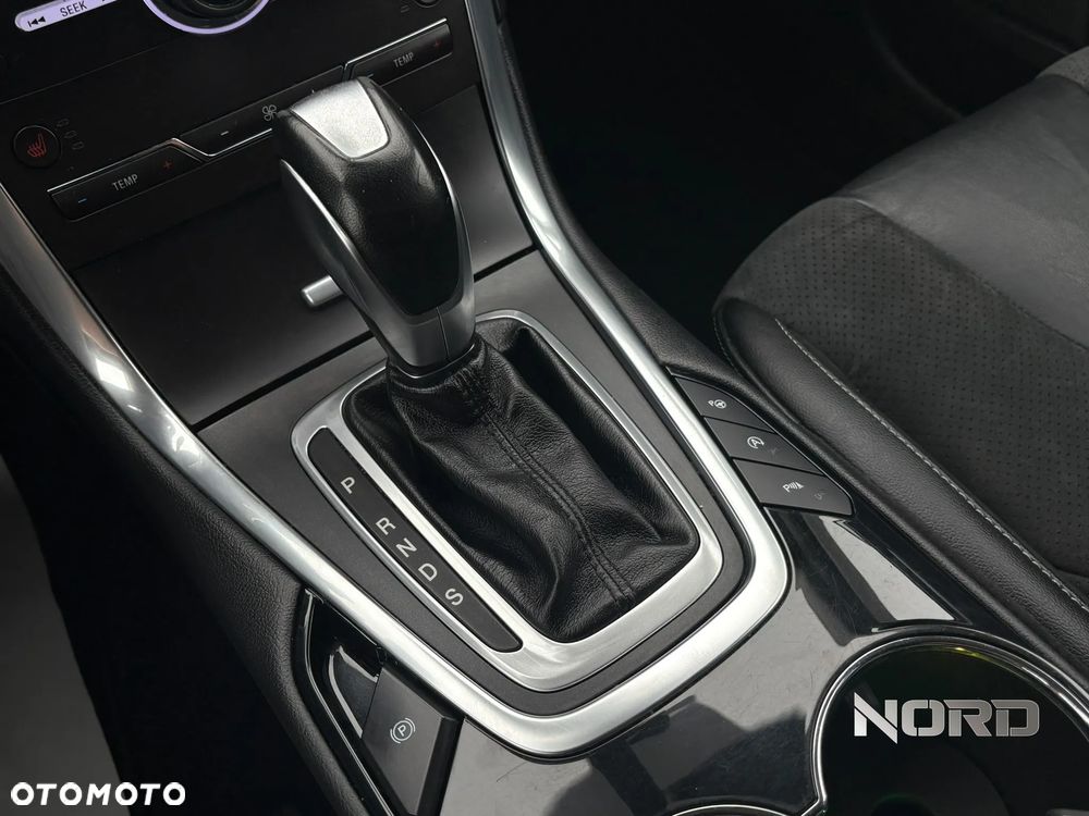Ford S-Max 2.0 TDCi 4WD Titanium PowerShift - 17
