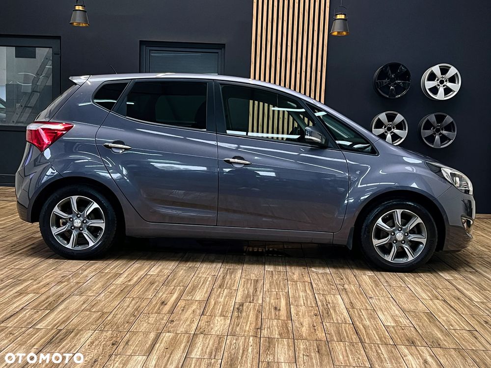 Hyundai ix20 1.4 Premium blue - 6