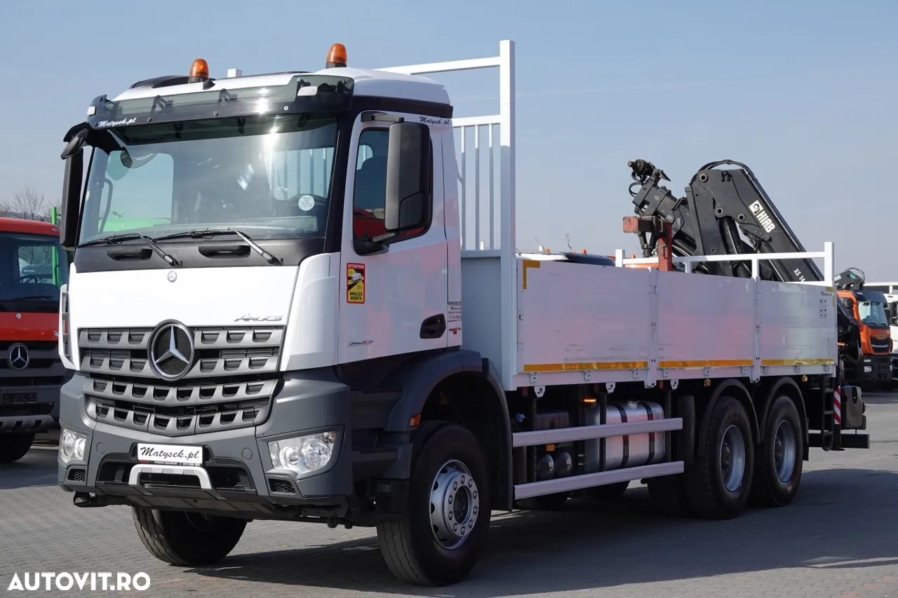 Mercedes-Benz AROCS 2643 / 6x4 / BOX- 6,8 m / + HDS HIAB 144 inaltime: 13 m / EURO 6 / RADIO CONTROL / ROTATOR - 5