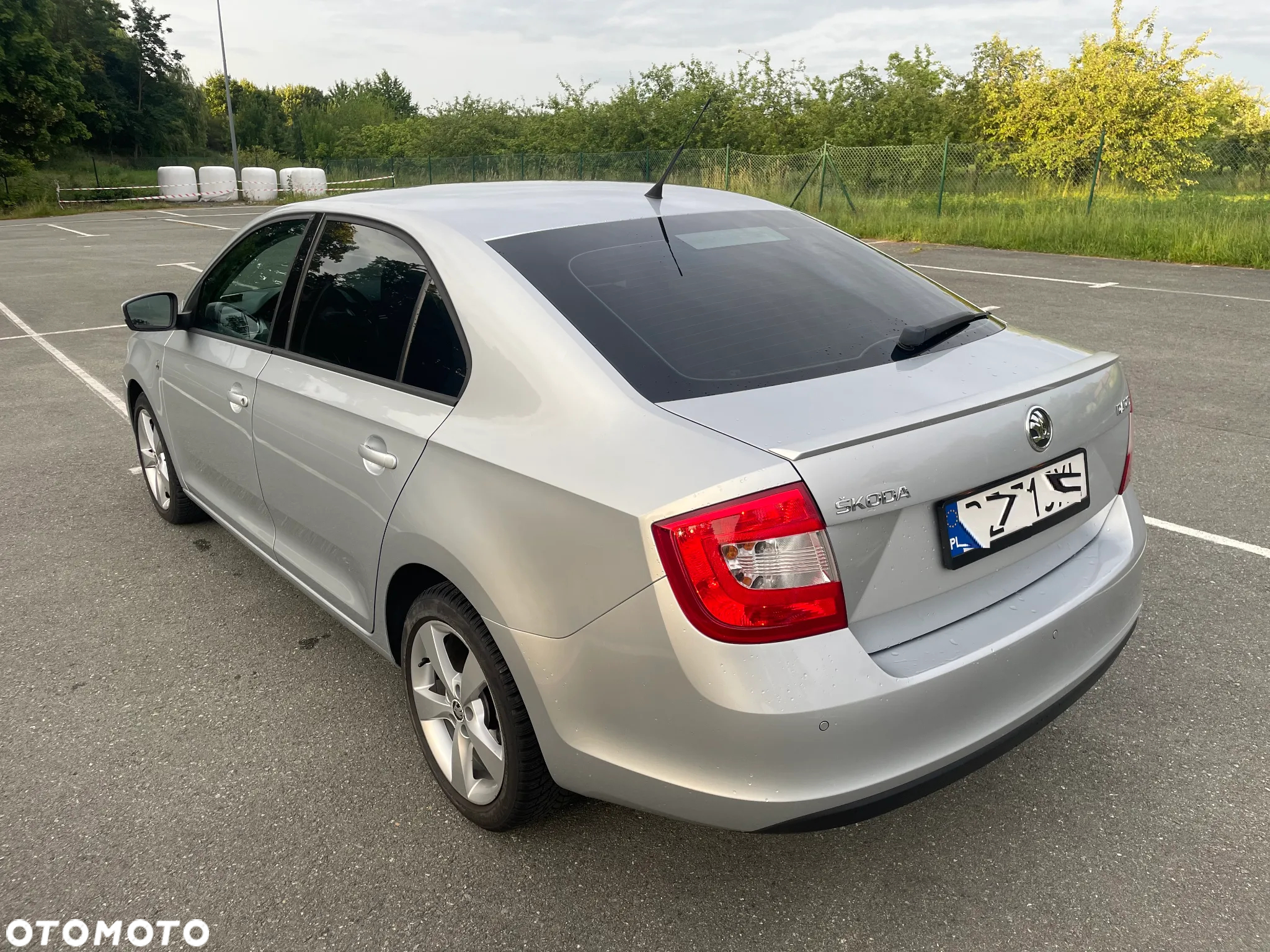 Skoda RAPID 1.4 TSI Elegance DSG - 4