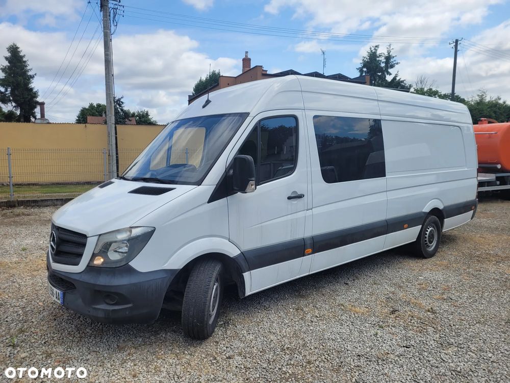 Mercedes-Benz Sprinter - 13