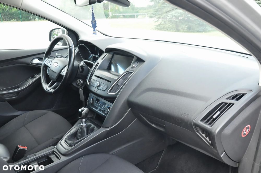 Ford Focus 1.5 TDCi DPF Start-Stopp-System Business - 26