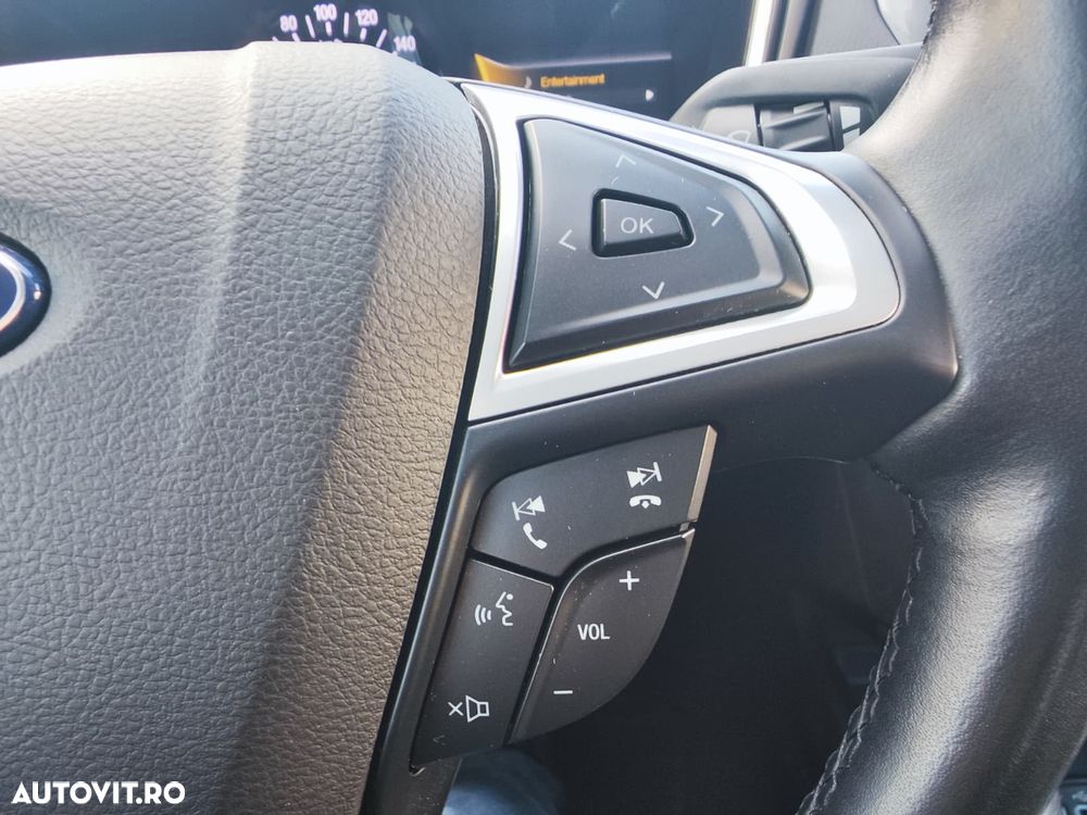 Ford Mondeo - 23