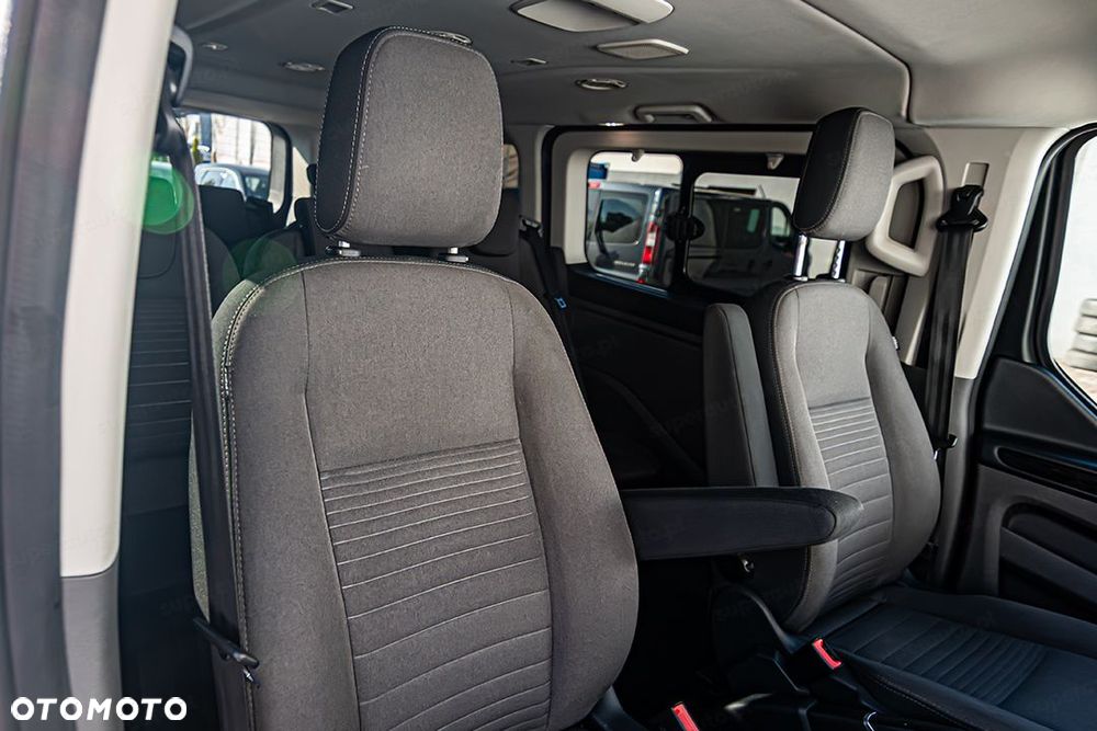 Ford Tourneo Custom 2.0 EcoBlue L2 Titanium - 16