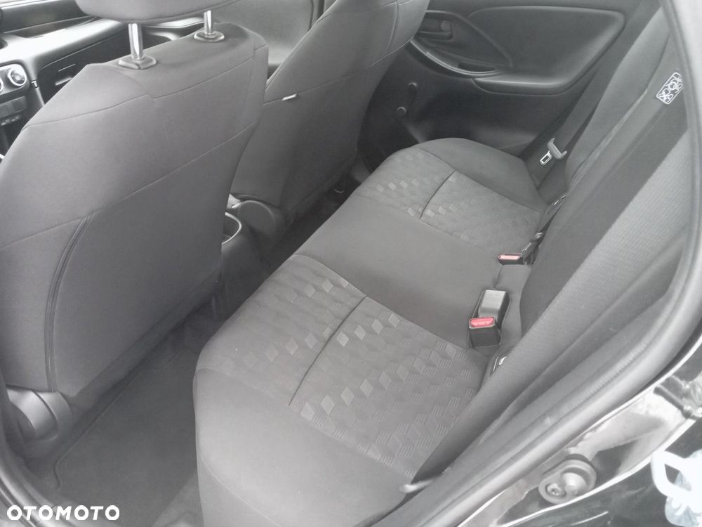 Toyota Yaris 1.5 Active - 11