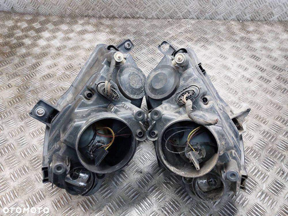 LAMPA LEWY PRZÓD + PRAWY PRZÓD PASSAT B6 EU 3C0941006R 3C0941005R - 7