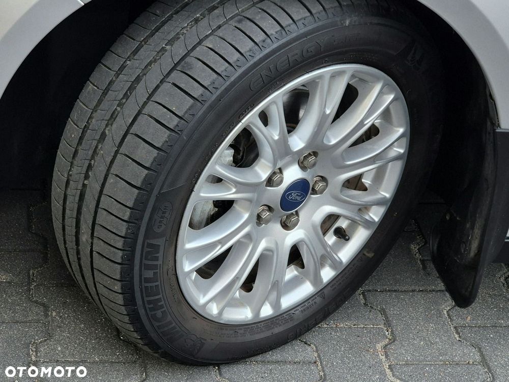 Ford Focus 1.6 Titanium - 13