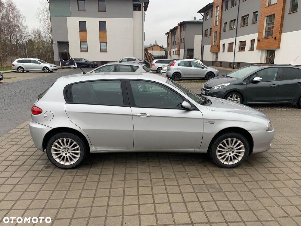 Alfa Romeo 147 1.9 JTD Progression - 5