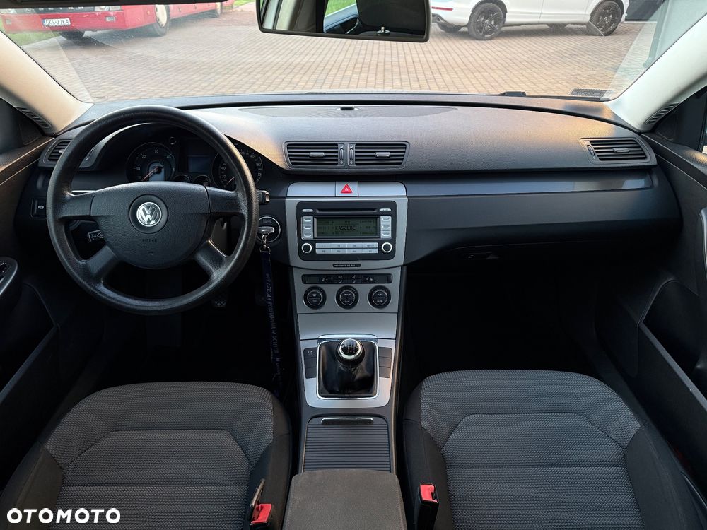 Volkswagen Passat 2.0 TDI Comfortline - 7