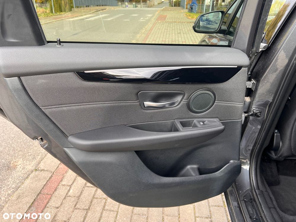 BMW Seria 2 218d Active Tourer Sport Line - 23