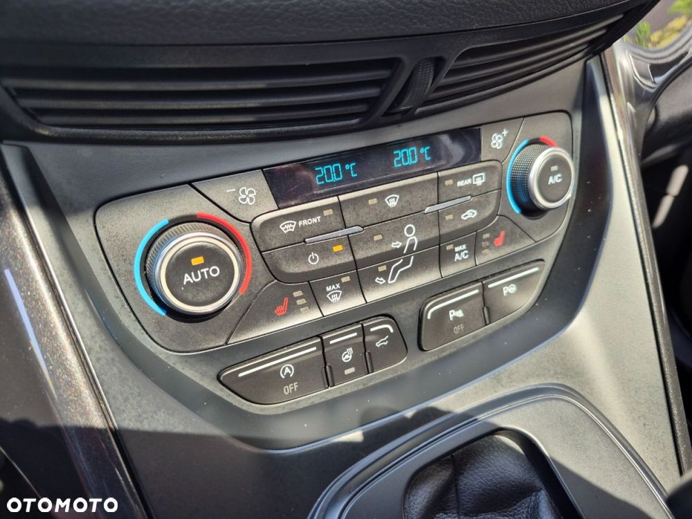 Ford Kuga - 16