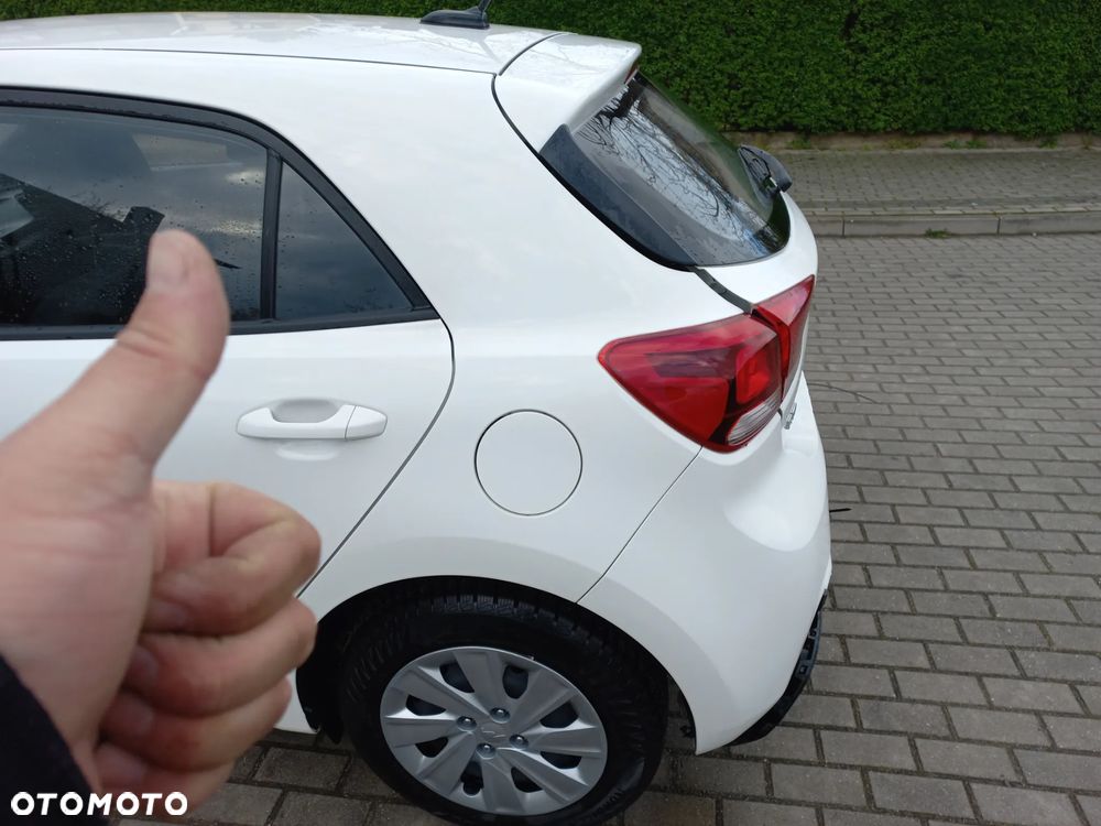 Kia Rio 1.2 Edition 7 - 22