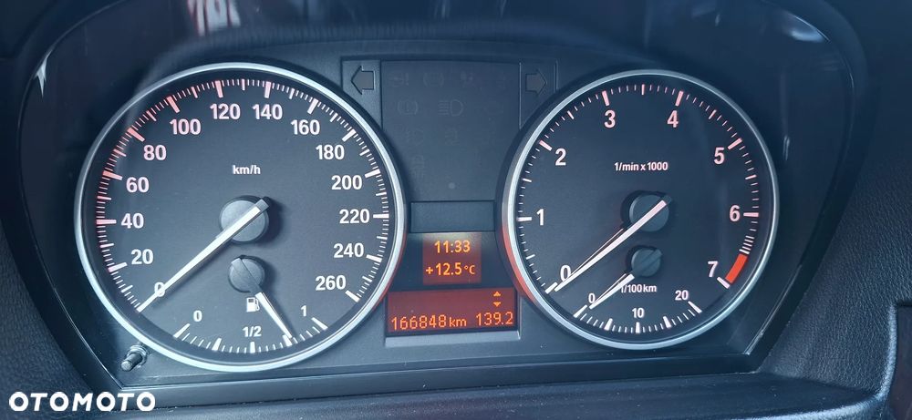 BMW Seria 3 318i - 9