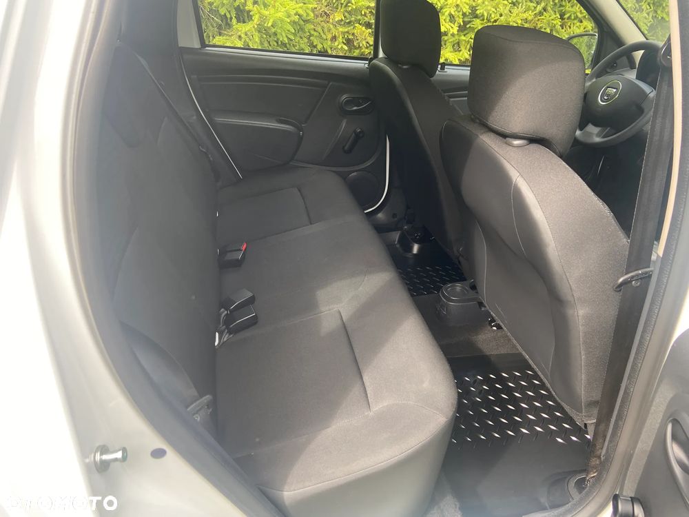 Dacia Duster 1.6 SCe Ambiance S&S - 6