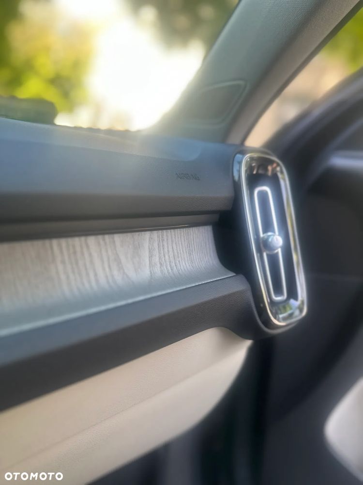 Volvo XC 40 T3 Inscription - 11