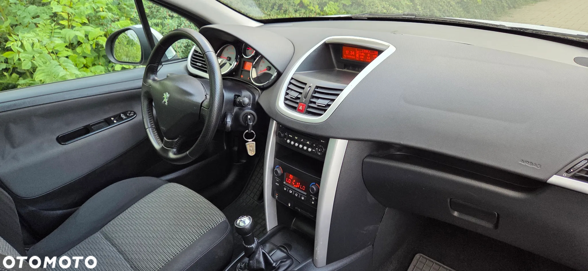 Peugeot 207 1.6 HDi Tendance - 35
