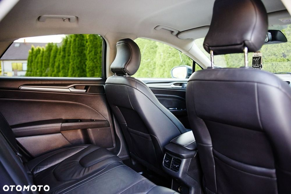 Ford Mondeo 2.0 EcoBlue Titanium - 18