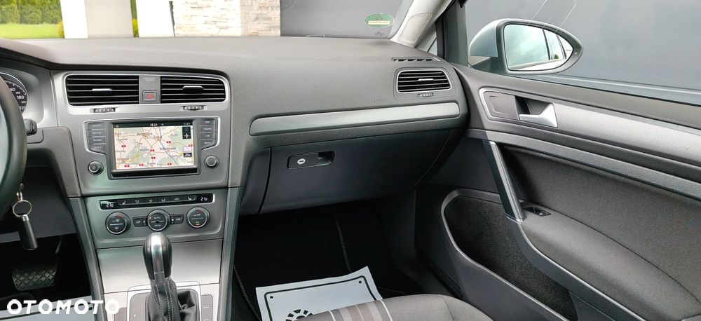 Volkswagen Golf 1.6 TDI BlueMotion Technology DSG Lounge - 20