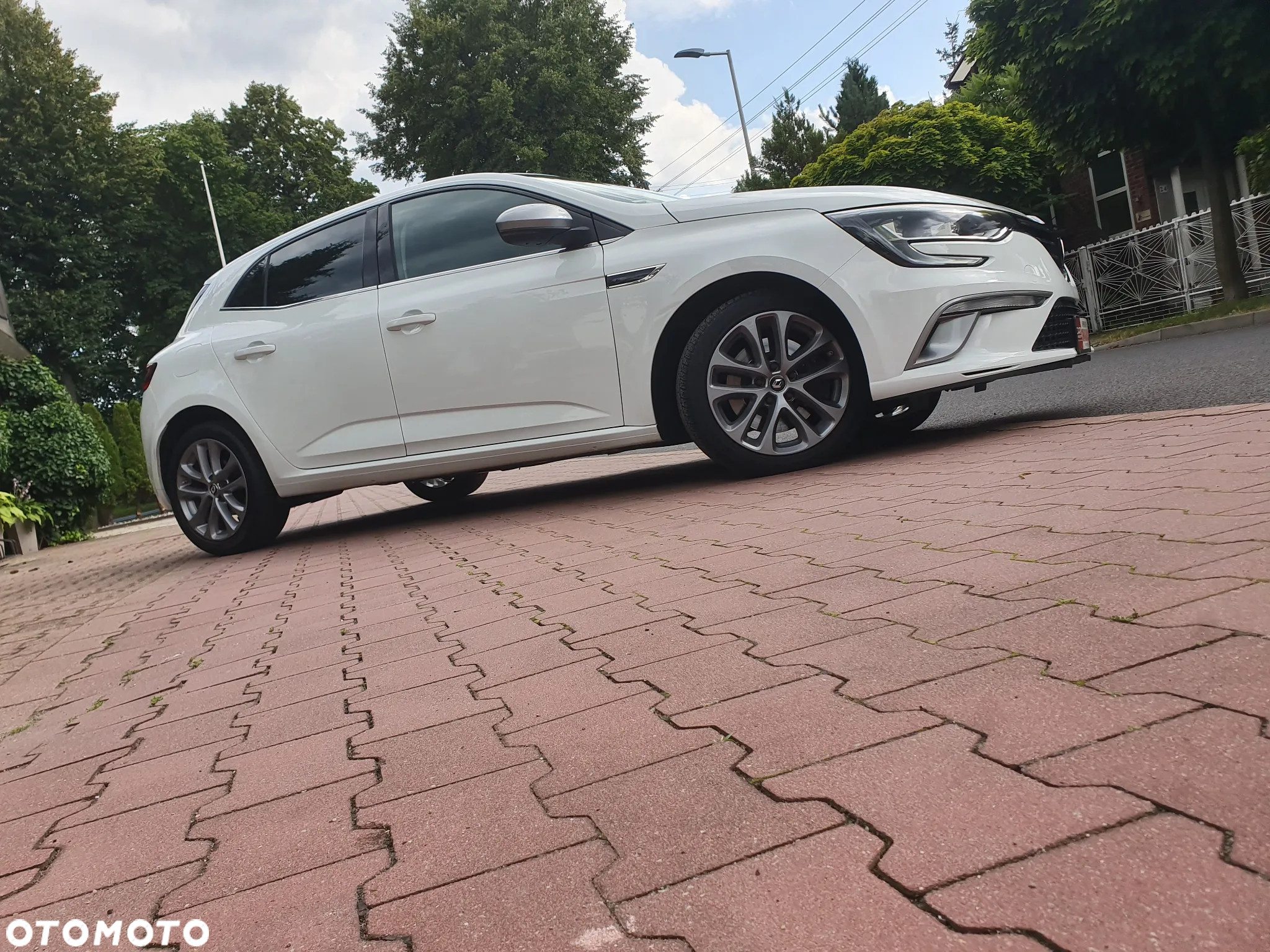 Renault Megane ENERGY TCe 165 EDC GT LINE - 29