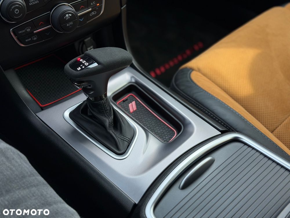 Dodge Charger Automatik SRT 392 - 19