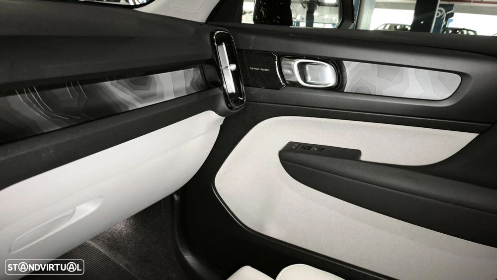 Volvo XC 40 1.5 T4 PHEV Plus Dark - 44