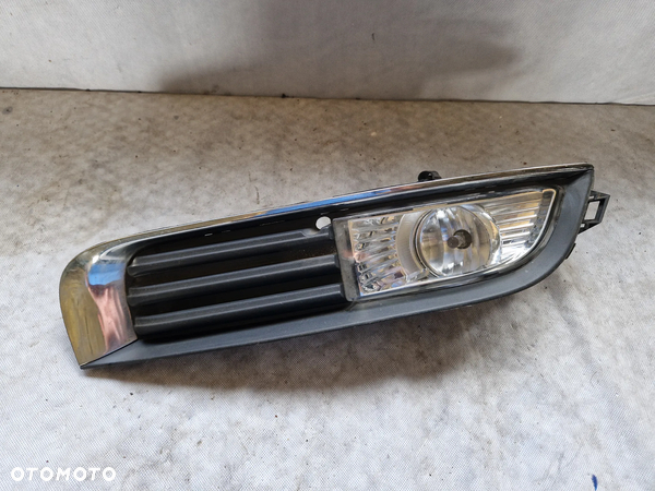 Opel Insignia A Kratka Zderzaka Prawa Halogen Prawy