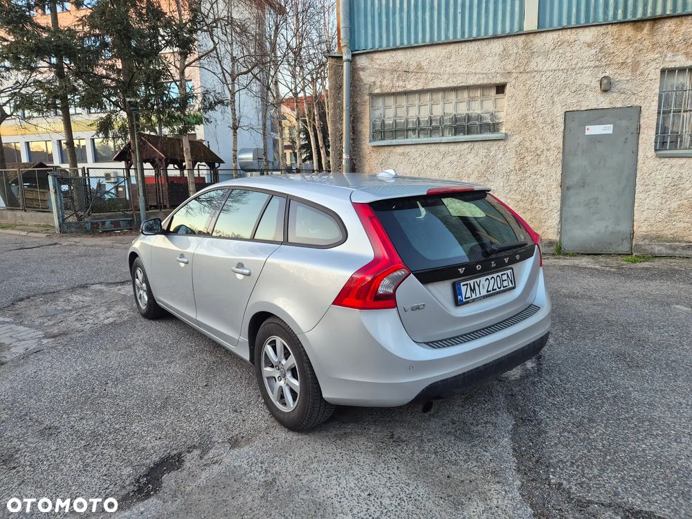 Volvo V60 D4 Edition Pro - 4