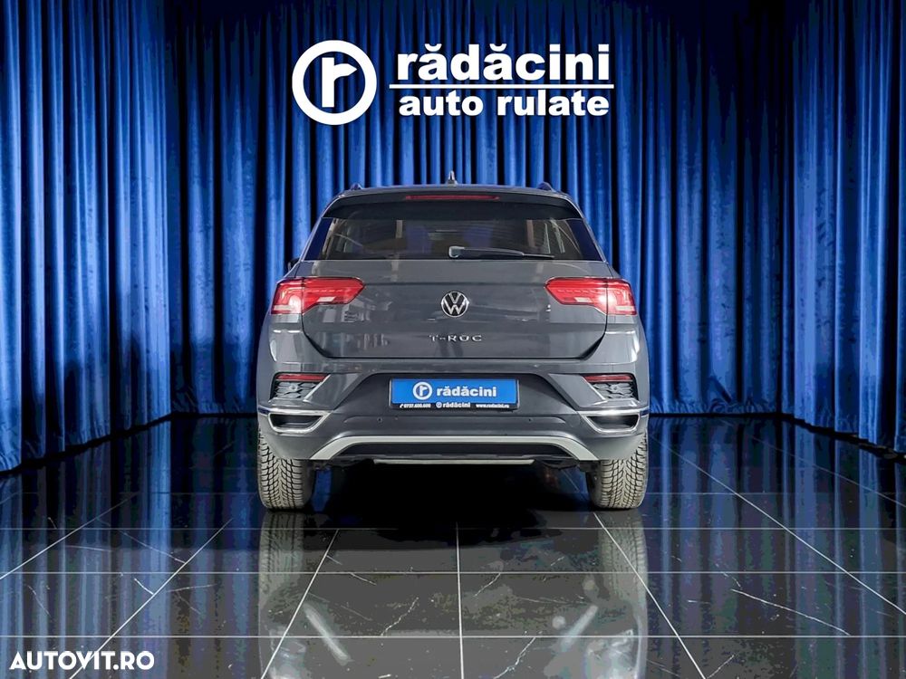 Volkswagen T-Roc - 9