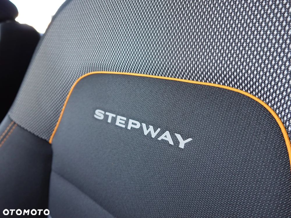 Dacia Sandero Stepway TCe 100 Prestige - 28