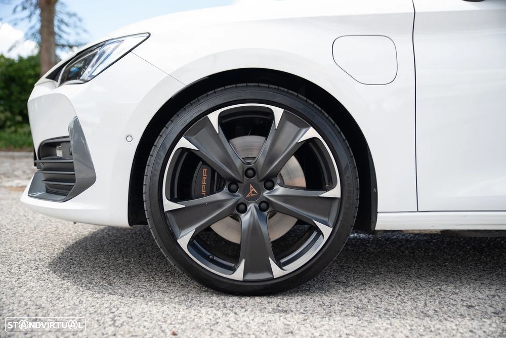 Cupra Leon ST 1.4 e-Hybrid MID DSG - 9
