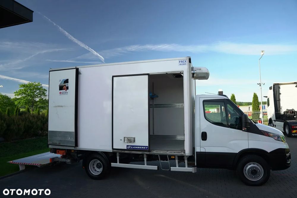 Iveco DAILY 70-150 / CHŁODNIA / AGREGAT THERMO KING V -300 MAX / BLIŹNIAK / WINDA DHOLLANDIA / AUTOMAT / 3 MIEJSCA - 21
