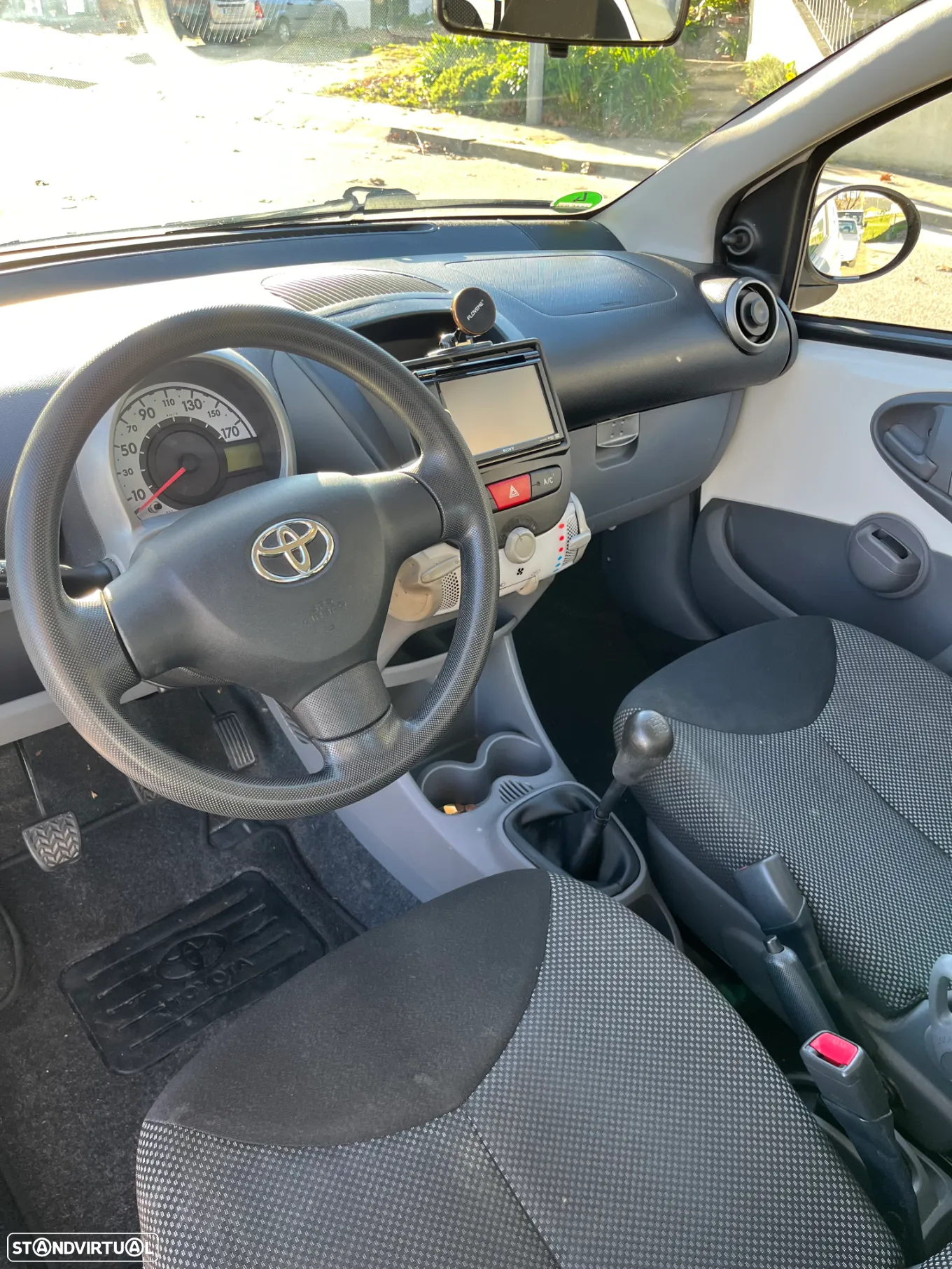 Toyota Aygo 1.0 - 12
