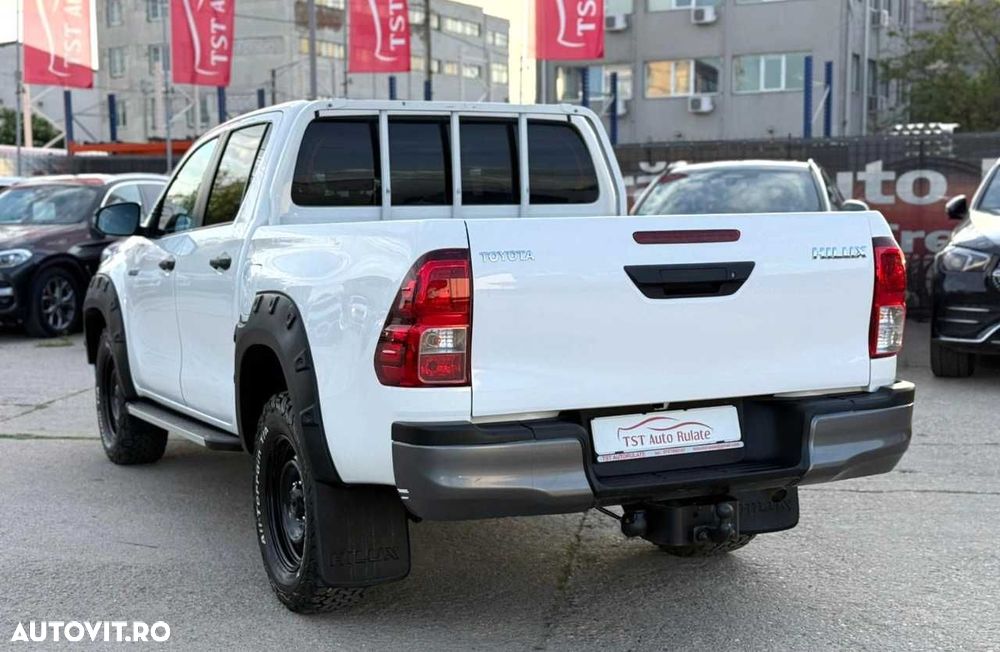 Toyota Hilux - 7