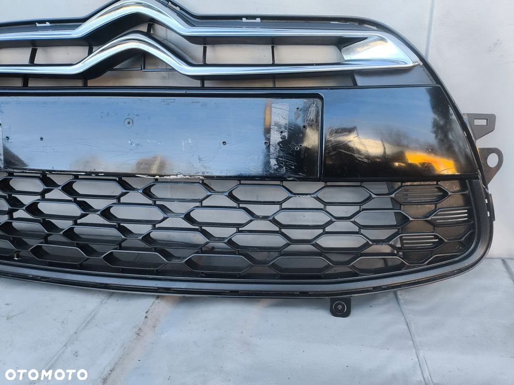 CITROEN DS3 10-16r GRILL ATRAPA 9687535477 - 3
