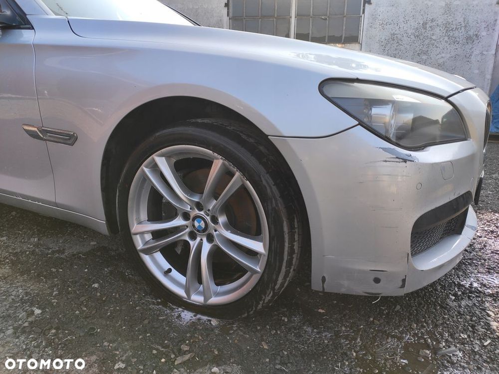 BMW 7 F01 3.0D AUTOMAT PRZÓD M-PAKIET 354 TITANSILBER - 4